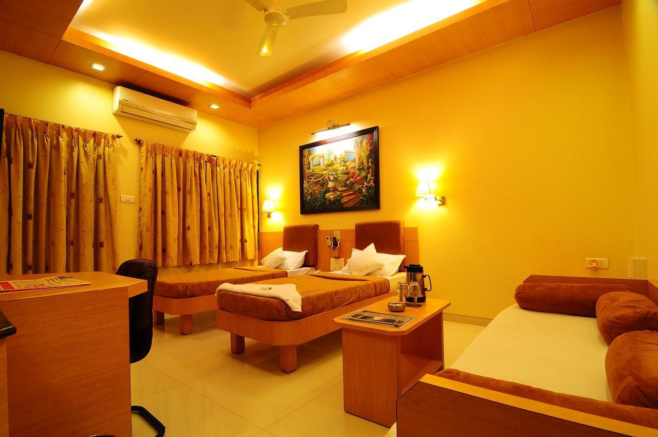 Panchavati Elite Inn Nashik Exterior foto